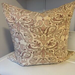 RARE Pottery Barn Linen Throw Pillow Down Feather Insert Included - Reilly style